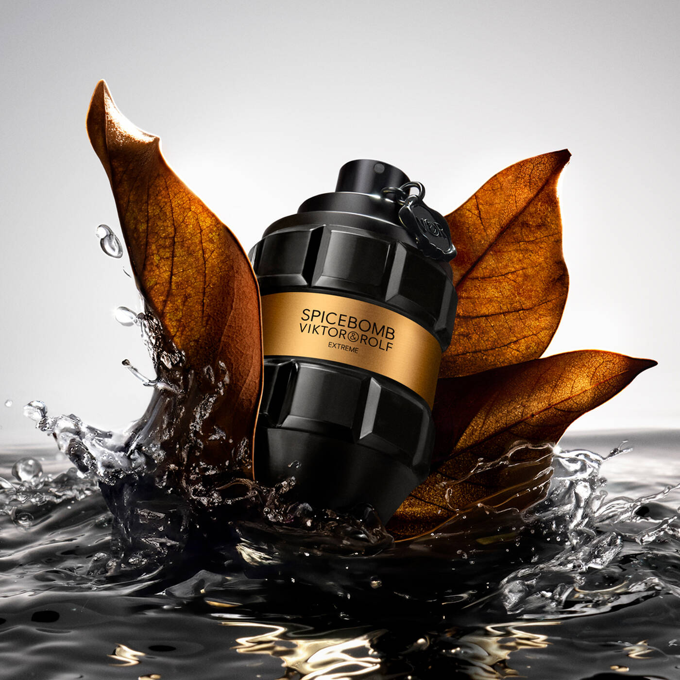 Viktor & Rolf Spicebomb Extreme Eau de Parfum for Men - 3.0oz